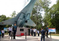 В Ростове появился самолет-памятник