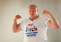 Смолянин стал чемпионом России по мас-рестлингу