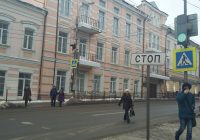 В Смоленске перекрыли движение по Большой Советской из-за подозрительного чемодана